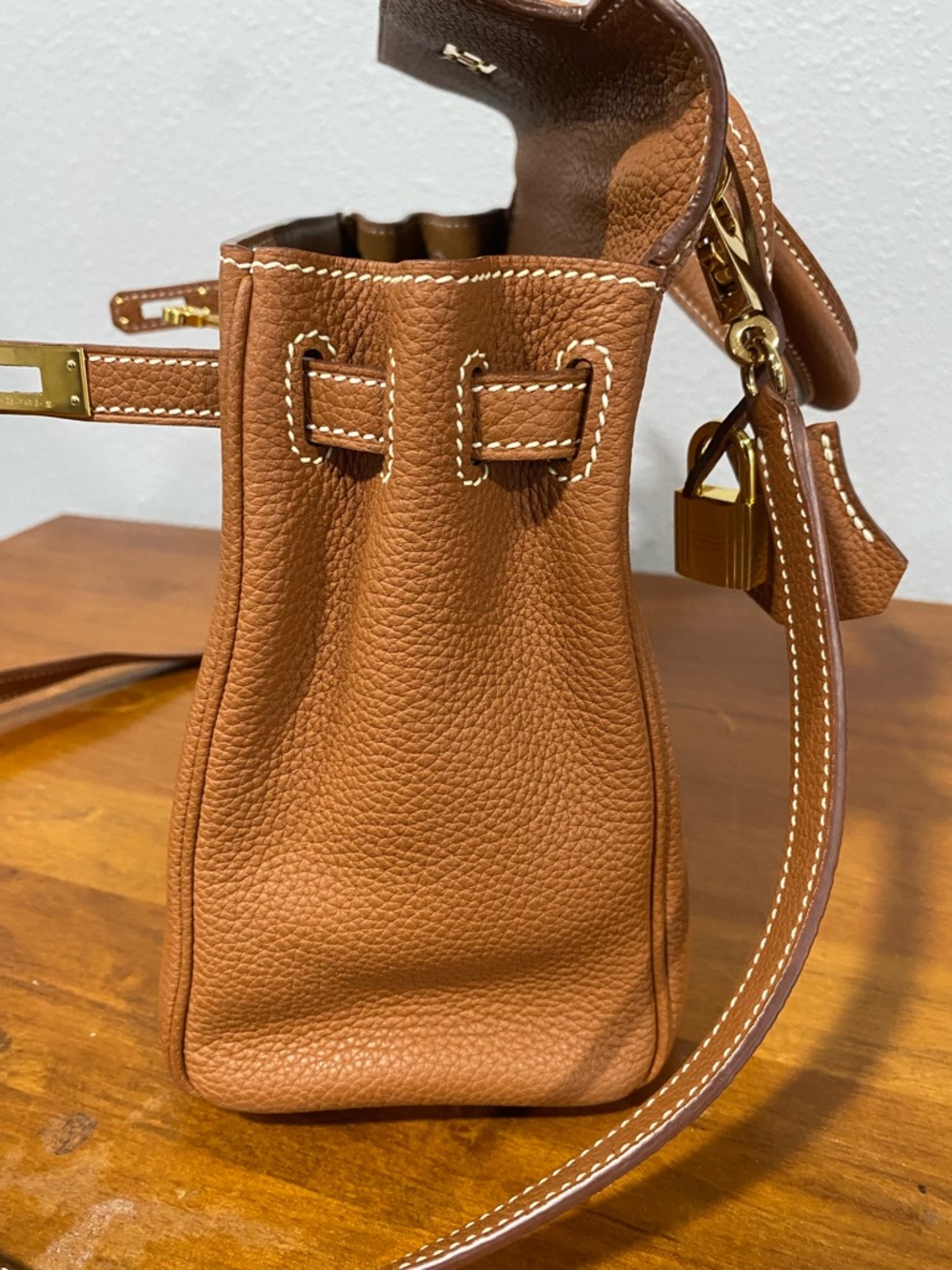 Classic Tan Leather Top-Handle Bag with Gold Hardware - Picture 11 of 15